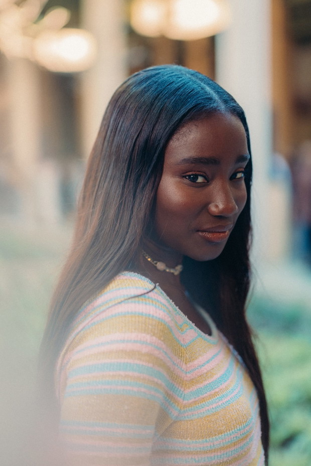 Nonszalancka Caroline de Maigret i Naomi Campbell w marynarce sezonu. Najbardziej stylowi goście Chanel Métiers d’art 2022/2023