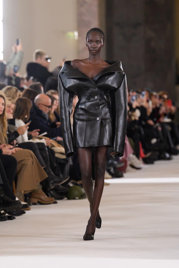 Schiaparelli haute couture wiosna-lato 2023
