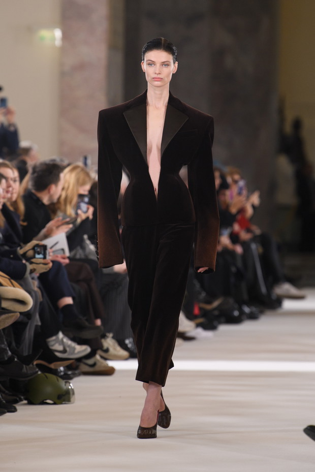 Schiaparelli haute couture wiosna-lato 2023