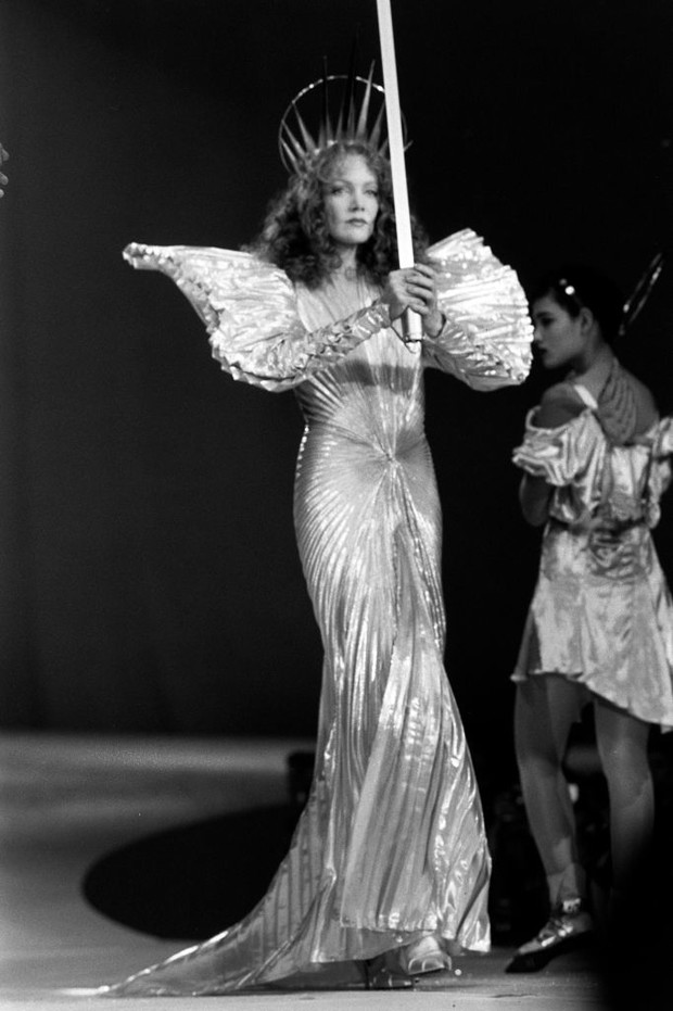 Thierry Mugler jesień-zima 1984/1985