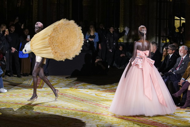 Viktor & Rolf haute couture wiosna-lato 2023