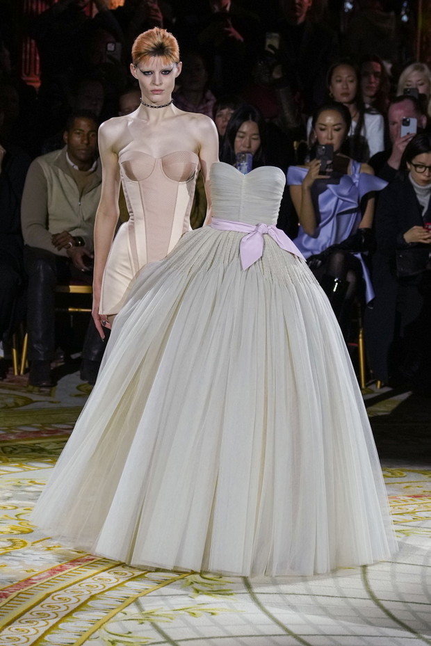 Viktor & Rolf haute couture wiosna-lato 2023