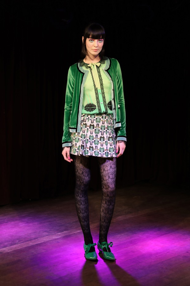 Anna Sui jesień-zima 2023/2024