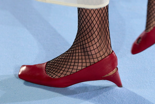 Modne buty z wybiegów. Te modele królowały w kolekcjach najważniejszych domów mody na NYFW jesień-zima 2023/2024