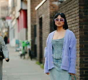 Jakie buty i torebki noszą redaktorki mody, influencerki i stylistki w Londynie? Tak wygląda moda uliczna na LFW jesień-zima 2023/2024