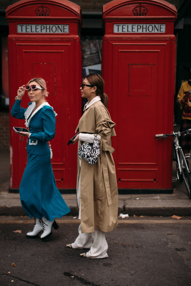 Jakie buty i torebki noszą redaktorki mody, influencerki i stylistki w Londynie? Tak wygląda moda uliczna na LFW jesień-zima 2023/2024