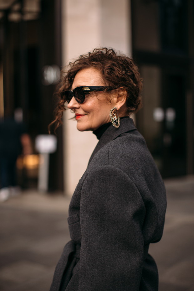 Jakie buty i torebki noszą redaktorki mody, influencerki i stylistki w Londynie? Tak wygląda moda uliczna na LFW jesień-zima 2023/2024