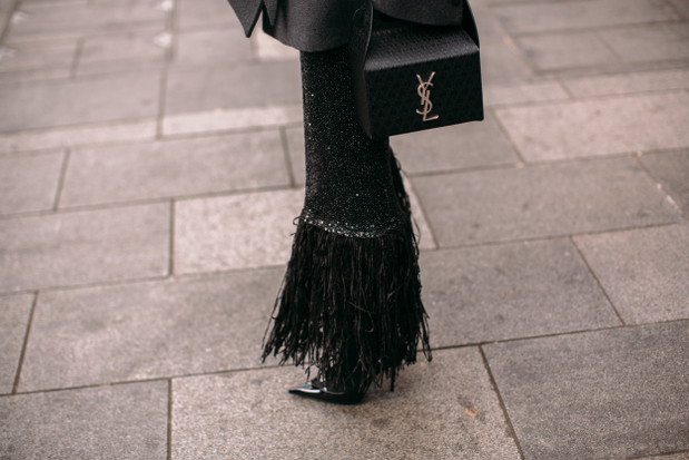 Jakie buty i torebki noszą redaktorki mody, influencerki i stylistki w Londynie? Tak wygląda moda uliczna na LFW jesień-zima 2023/2024