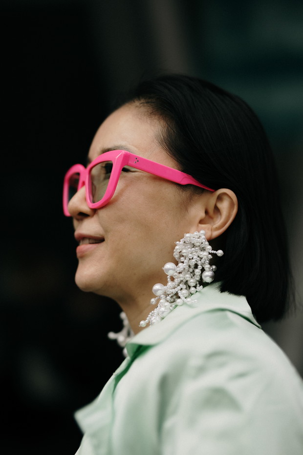 Jakie buty i torebki noszą redaktorki mody, influencerki i stylistki w Londynie? Tak wygląda moda uliczna na LFW jesień-zima 2023/2024