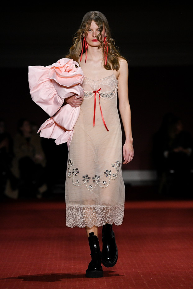 Simone Rocha jesień-zima 2023/2024
