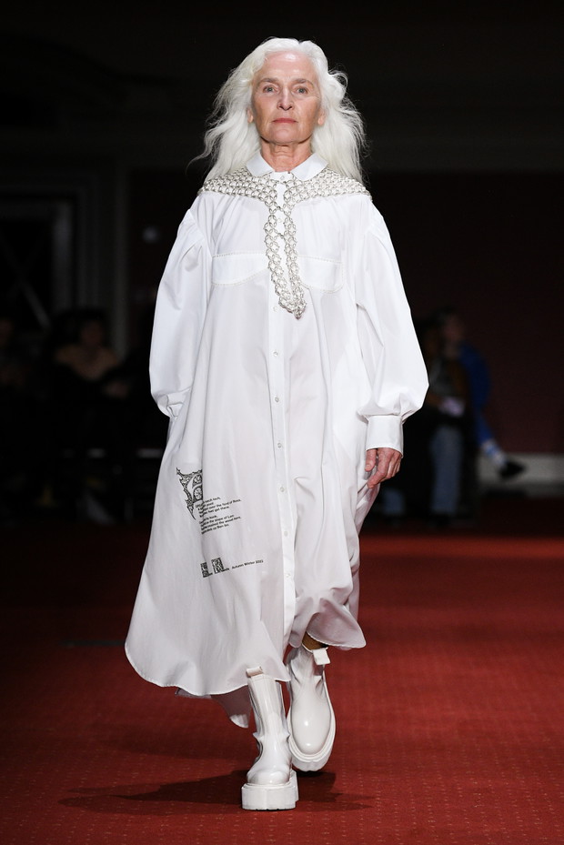Simone Rocha jesień-zima 2023/2024