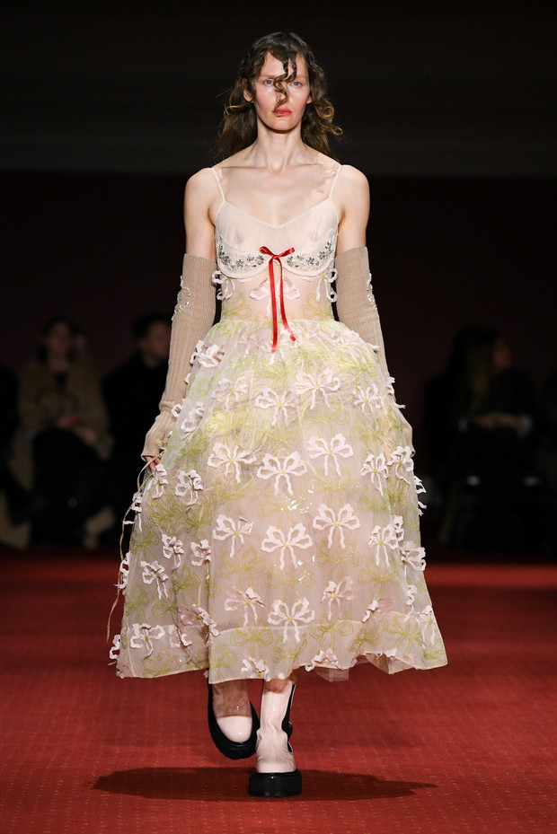 Simone Rocha jesień-zima 2023/2024