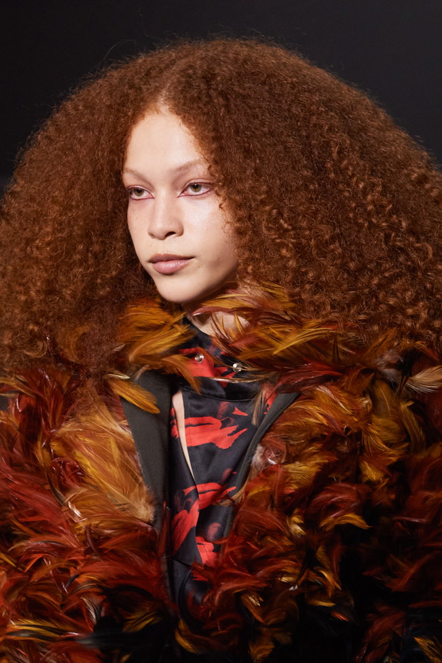 Tak wyglądał z bliska najważniejszy pokaz London Fashion Week. Wybieg Burberry jesień-zima 2023/2024 był pełen zaskoczeń