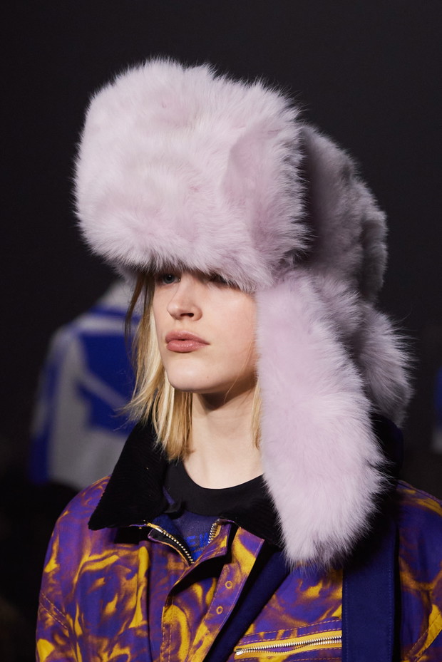 Tak wyglądał z bliska najważniejszy pokaz London Fashion Week. Wybieg Burberry jesień-zima 2023/2024 był pełen zaskoczeń