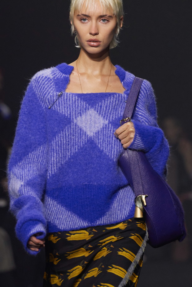 Tak wyglądał z bliska najważniejszy pokaz London Fashion Week. Wybieg Burberry jesień-zima 2023/2024 był pełen zaskoczeń