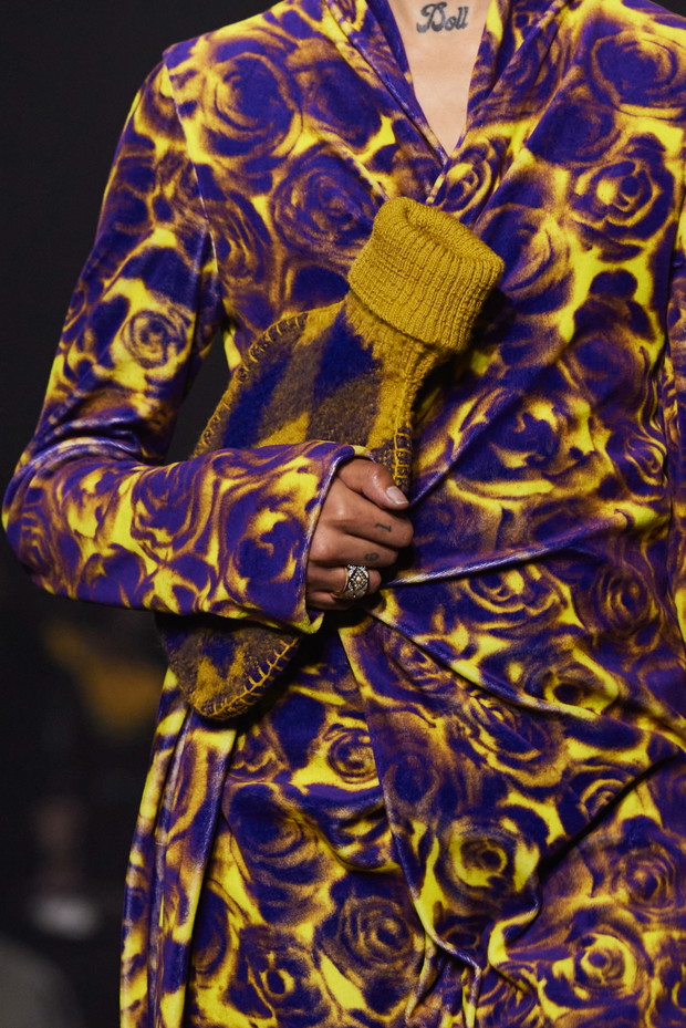 Tak wyglądał z bliska najważniejszy pokaz London Fashion Week. Wybieg Burberry jesień-zima 2023/2024 był pełen zaskoczeń