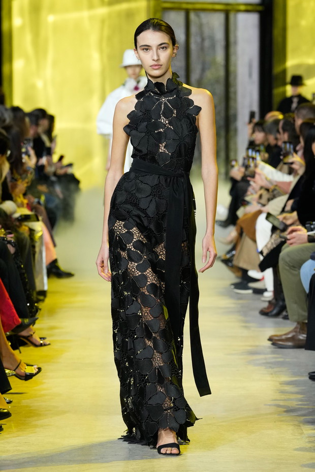 Elie Saab jesień-zima 2023/2024