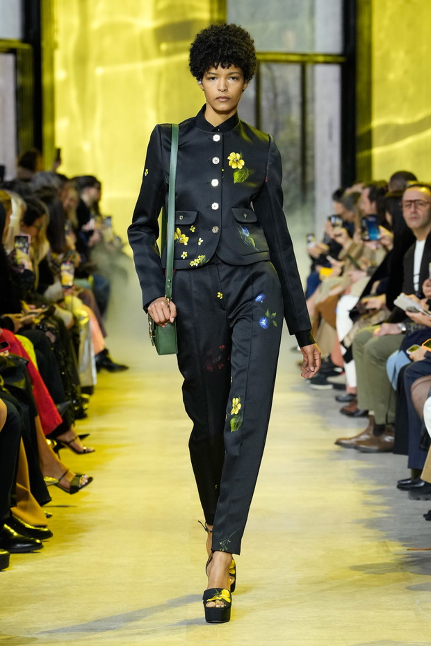 Elie Saab jesień-zima 2023/2024