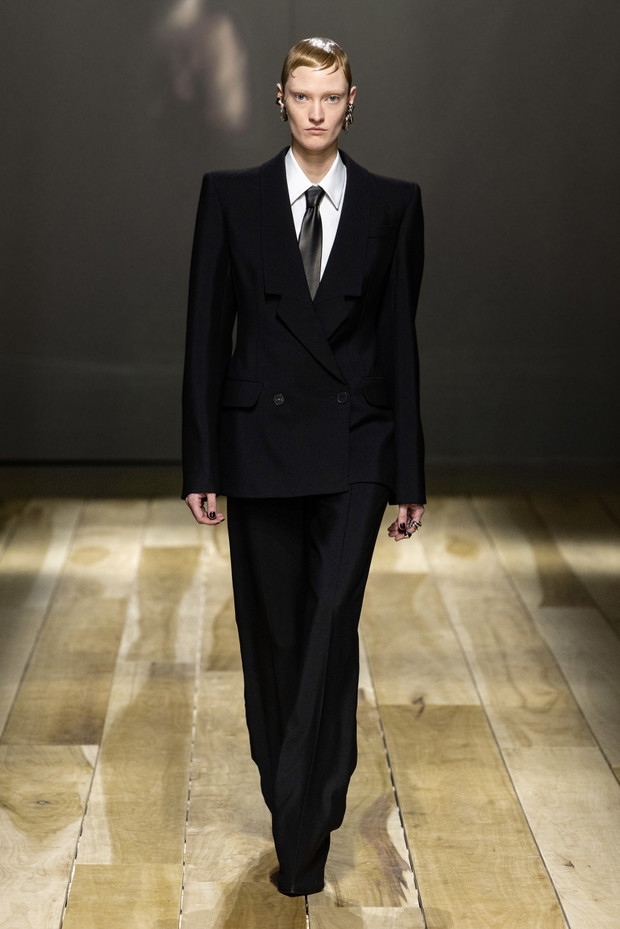 Alexander McQueen jesień-zima 2023/2024