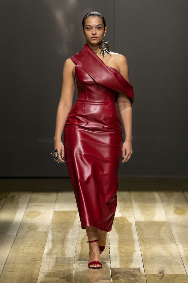 Alexander McQueen jesień-zima 2023/2024