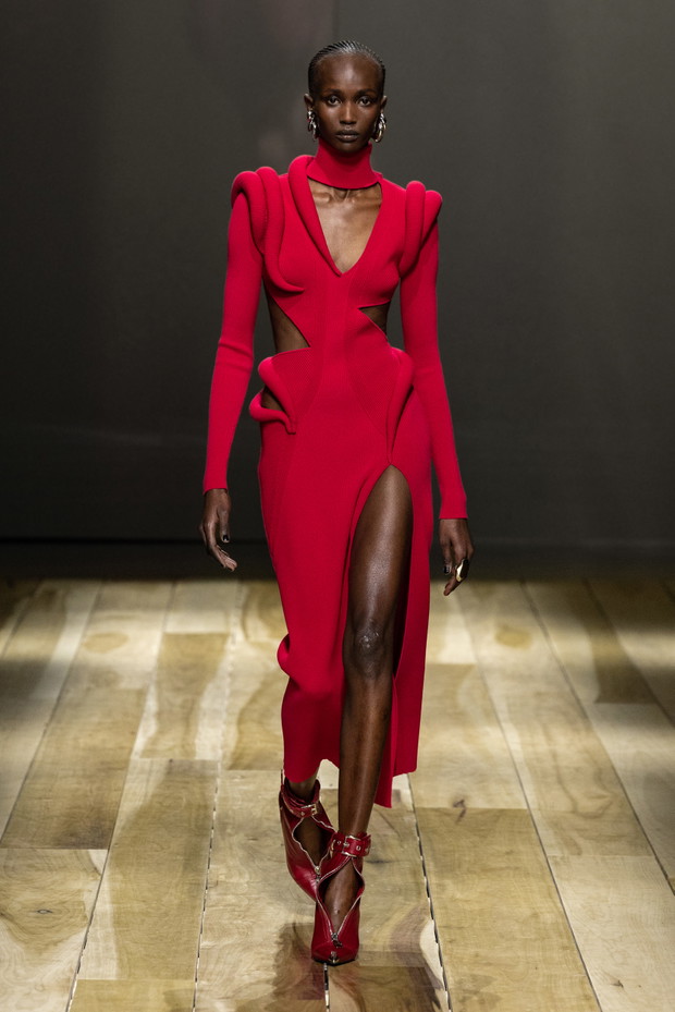 Alexander McQueen jesień-zima 2023/2024