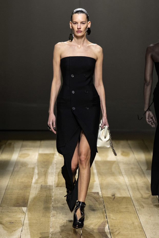 Alexander McQueen jesień-zima 2023/2024