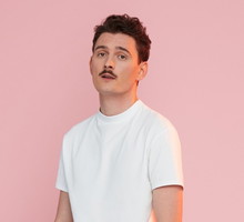 Dawid Podsiadło ujawnia utwór "LIS" nagrany z PRO8L3M