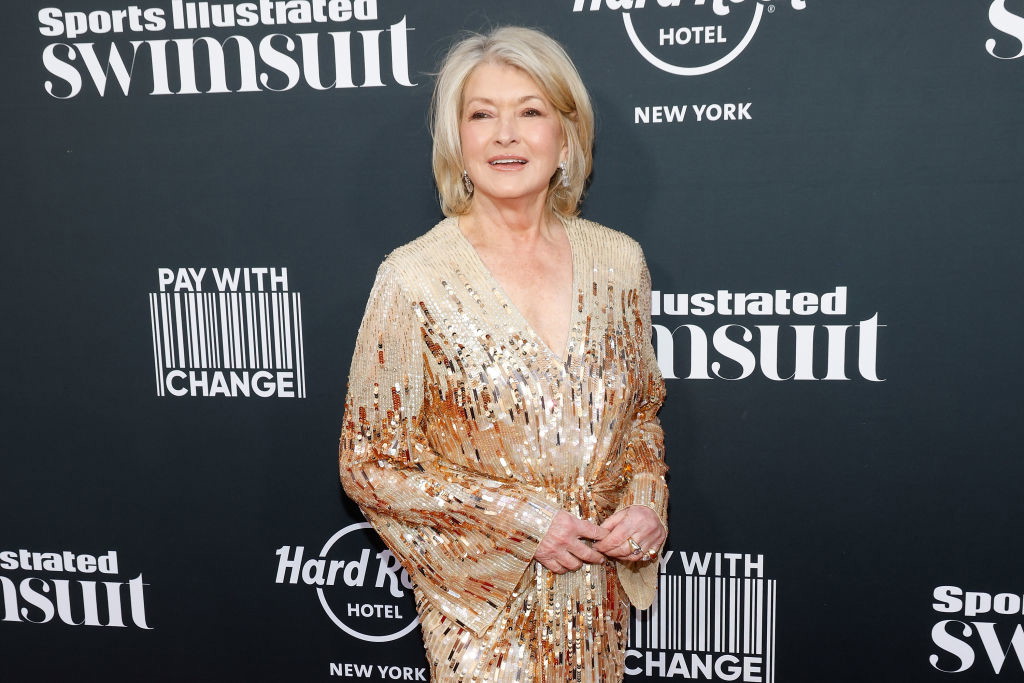 Martha Stewart zachwyca rewelacyjną cerą. Jaką pielęgnację stosuje?