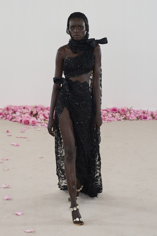 Giambattista Valli Haute couture jesień-zima 2023/2024