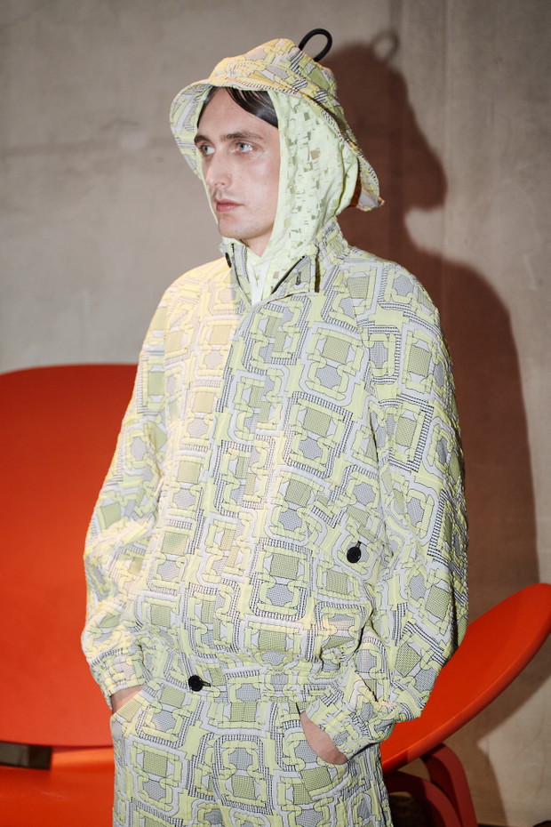 Backstage pokazu Henrik Vibskov SS24