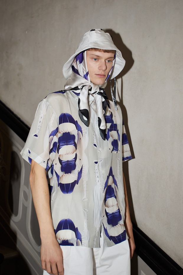 Backstage pokazu Henrik Vibskov SS24