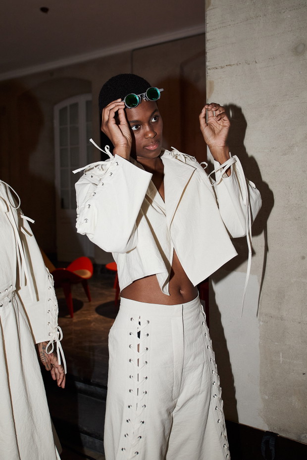 Backstage pokazu Henrik Vibskov SS24