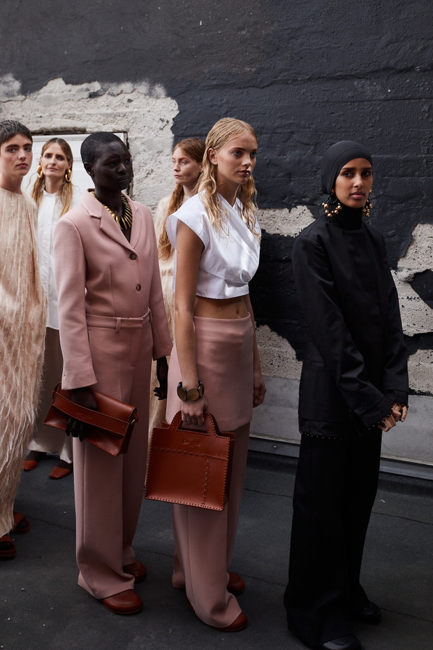 Lovechild 1979 SS24: backstage pokazu