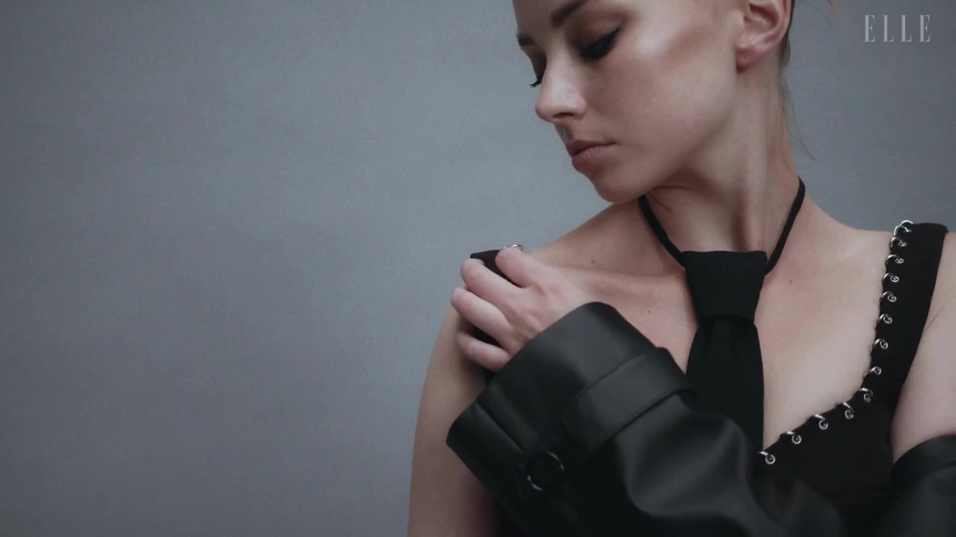 Kamila Urzędowska na okładce ELLE. Zobacz film promujący październikowy numer magazynu