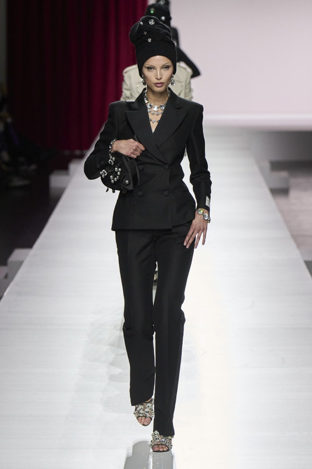 Moschino wiosna-lato 2024