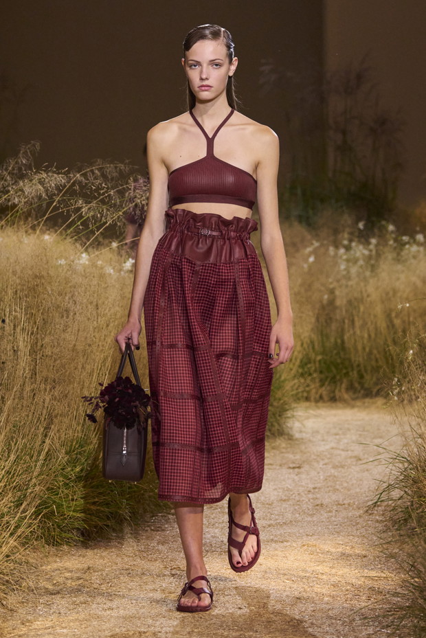 Hermès wiosna-lato 2024. Ciepły wiatr