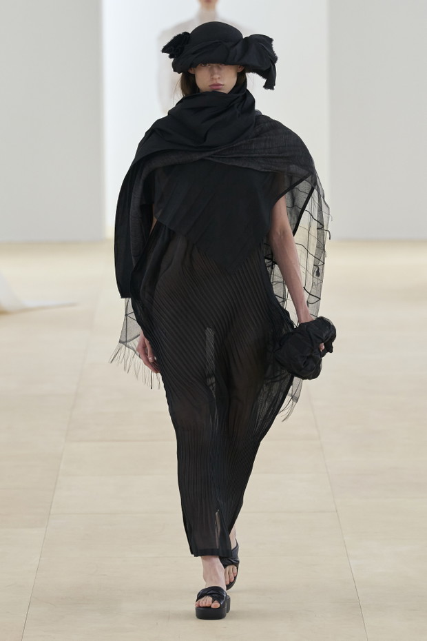 Issey Miyake wiosna-lato 2024