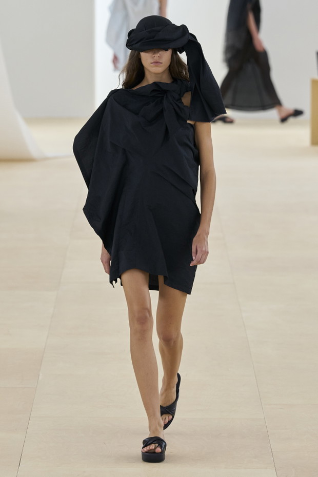 Issey Miyake wiosna-lato 2024