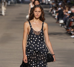 Stella McCartney wiosna-lato 2024