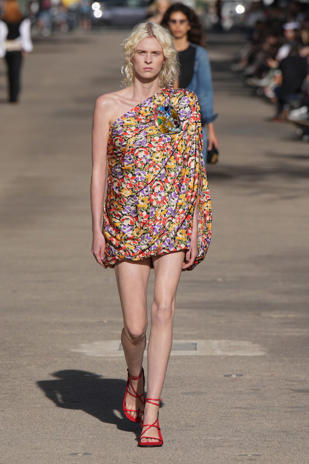 Stella McCartney wiosna-lato 2024
