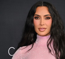 Kim Kardashian o walce z trądzikiem