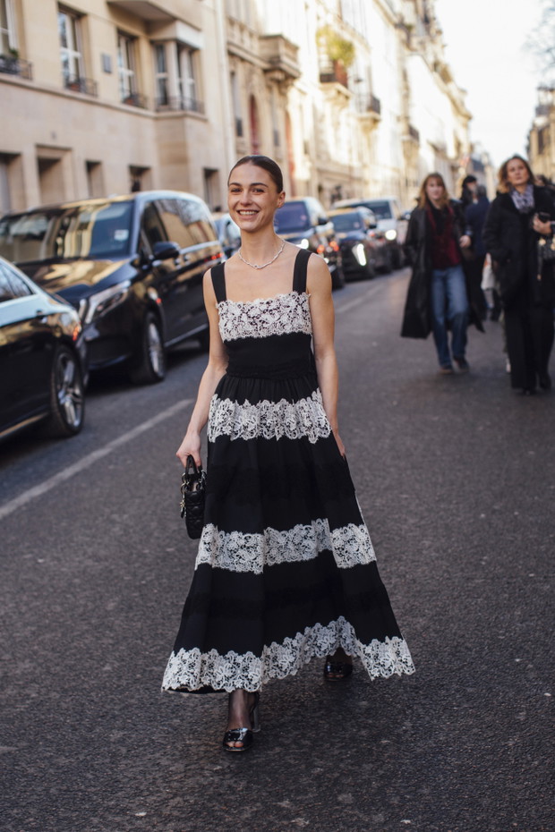 Street fashion z pokazów haute couture wiosna-lato 2024