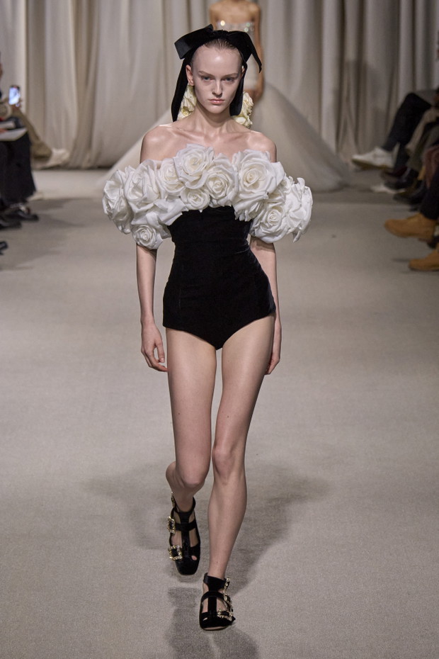 Giambattista Valli haute couture wiosna-lato 2024