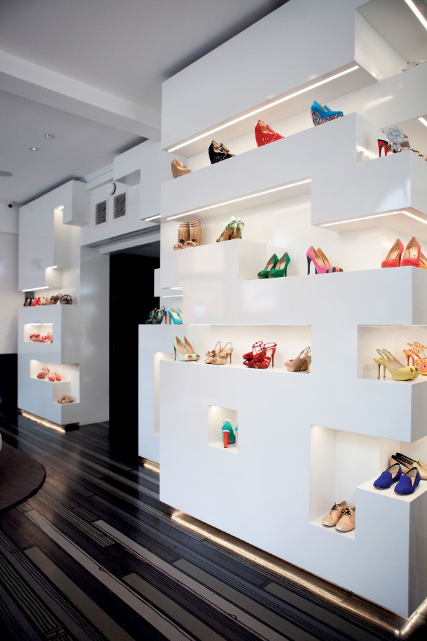 Butik Nicholas Kirkwood. Fot: Deniz Ozgun