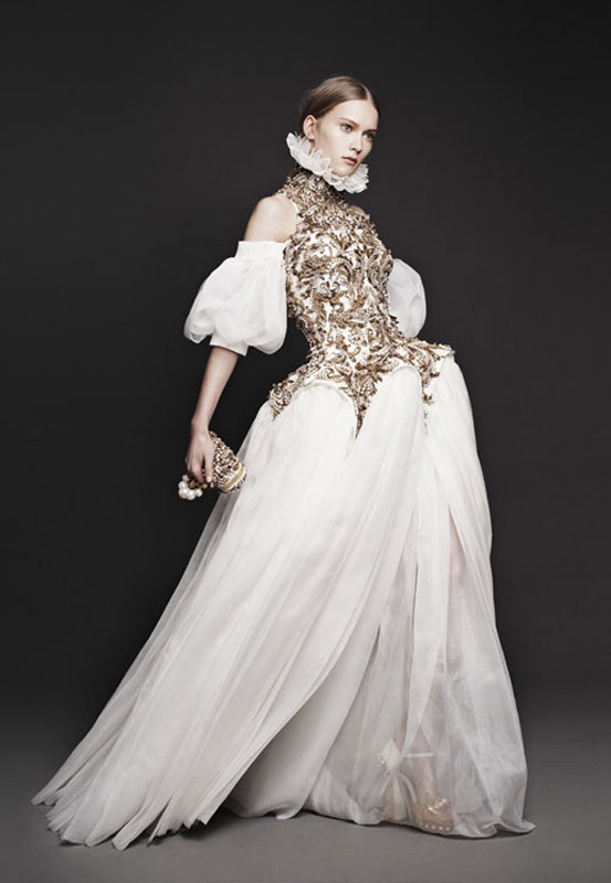Alexander McQueen jesień-zima 2013 [LOOKBOOK]