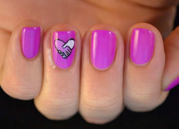 Manicure DIY na Walentynki: inspiracje z blogów