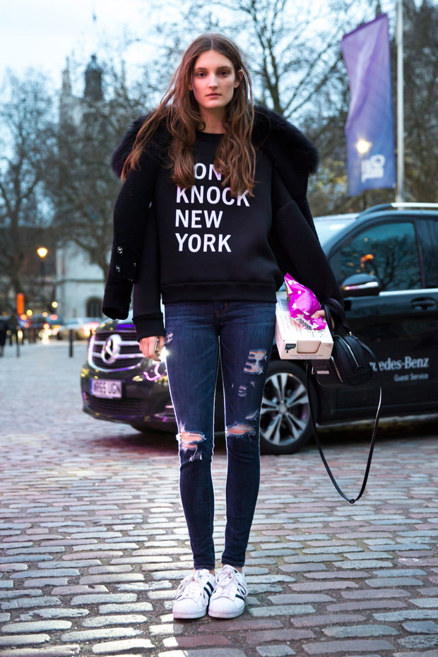 Street fashion: modelki off duty na London Fashion Week j-z 2016/2017