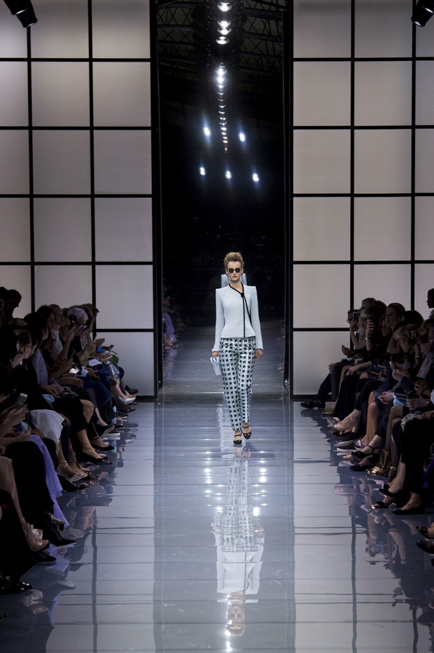 Armani Privé haute couture jesień-zima 2016/2017, fot. Imaxtree
