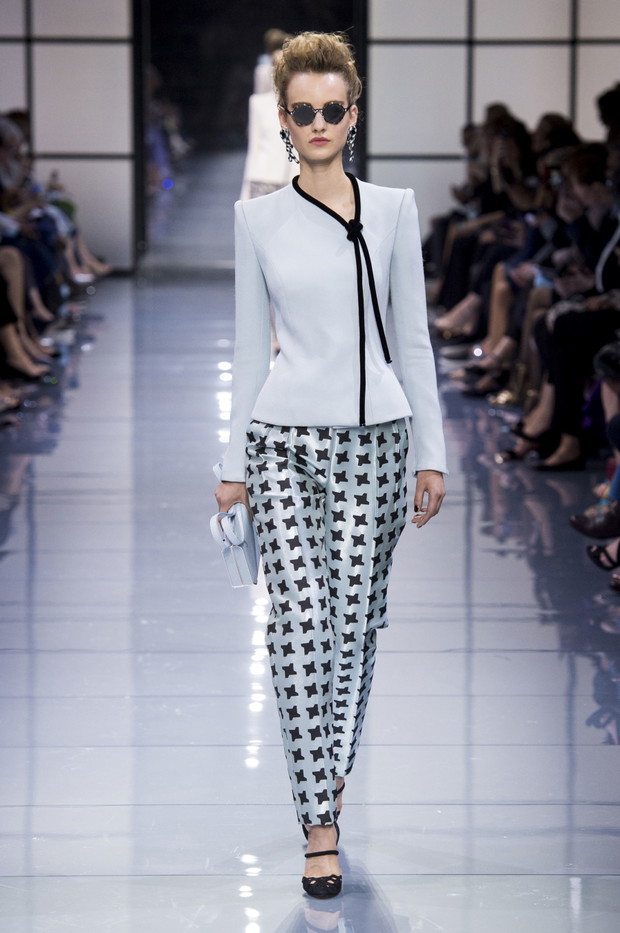 Armani Privé haute couture jesień-zima 2016/2017, fot. Imaxtree
