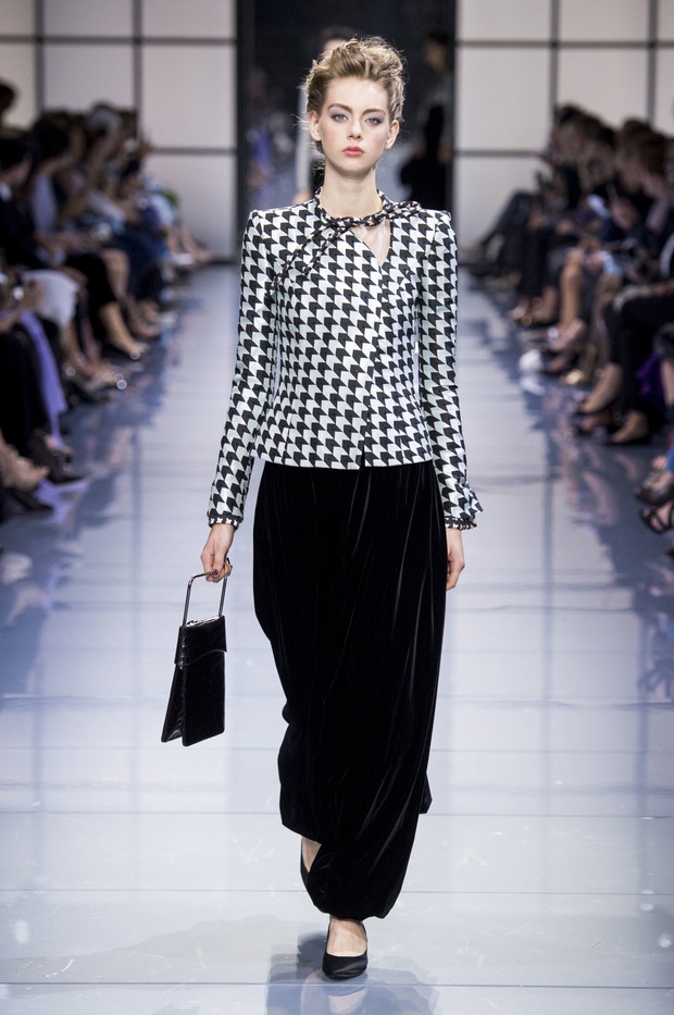 Armani Privé haute couture jesień-zima 2016/2017, fot. Imaxtree